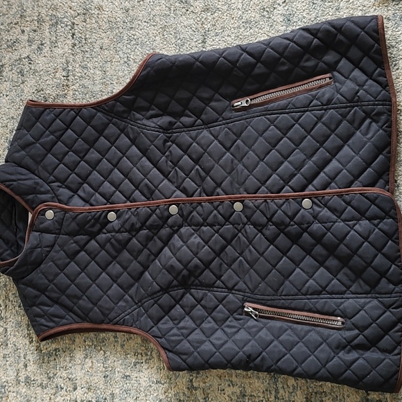G.H. Bass & Co. Jackets & Blazers - Ladies L Black/Brown Bass Vest